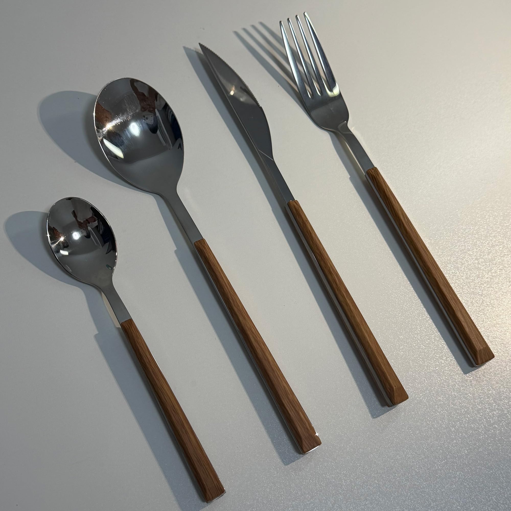 Flatware packaging or storage image